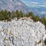 Foto 13: Pohľad na vrchol Predigtstuhl so skalnatým hrebeňom a údolím v pozadí