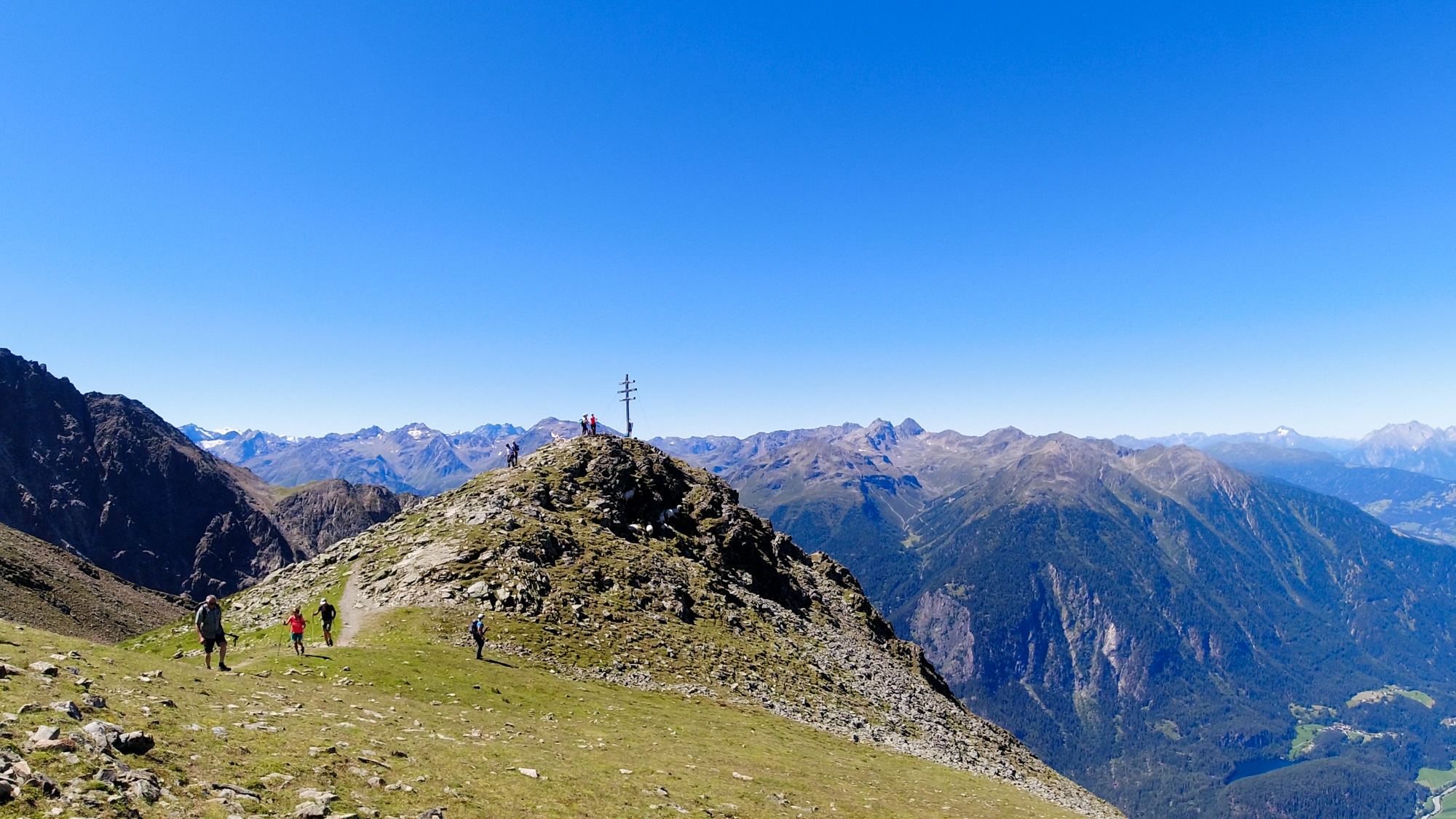 Označený vrchol Wetterkreuz nie je najvyšším bodom.